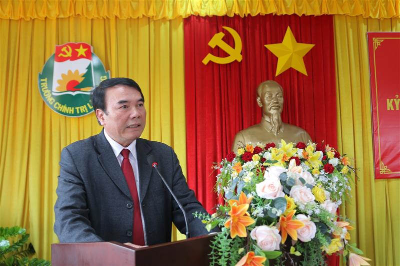 Phó Chủ tịch UBND tỉnh Phạm S phát biểu tại hội thảo.