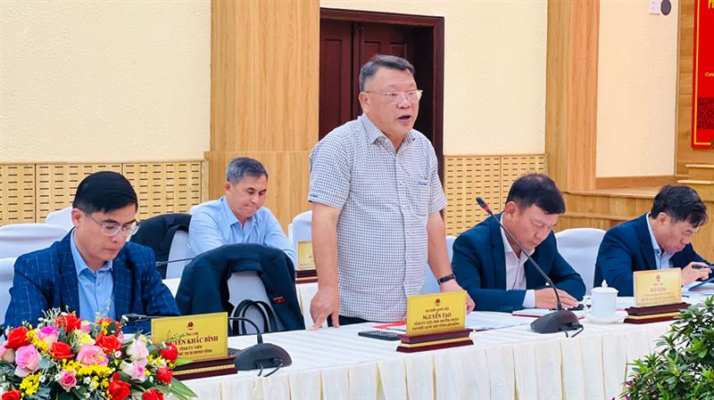 Phó Trưởng Đoàn ĐBQH Nguyễn Tạo tích cực đóng góp ý kiến tại các kỳ họp HĐND tỉnh.