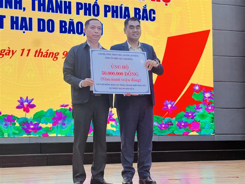 Các doanh nghiệp, tổ chức, đơn vị ủng hộ đồng bào miền Bắc bị thiệt hại do bão, lũ gây ra.
