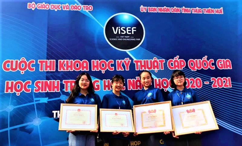 04 học sinh đoạt giải Cuộc thi KHKT cấp quốc gia
