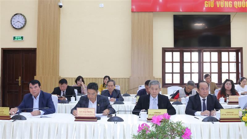 Các đại biểu tham dự hội thảo.