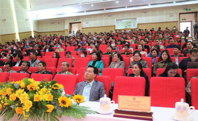 Các đại biểu tham dự tại điểm cầu Trung tâm Hành chính tỉnh Lâm Đồng.