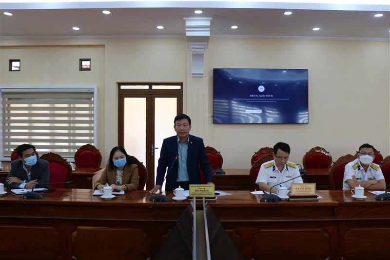 Đồng chí Bùi Thắng, UVBTV Tỉnh ủy, Trưởng Ban Tuyên giáo Tỉnh ủy phát biểu tại Hội nghị