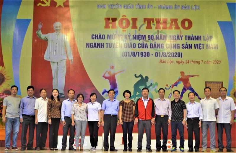 Hội thao kỷ niệm 90 năm ngày truyền thống ngành Tuyên giáo.