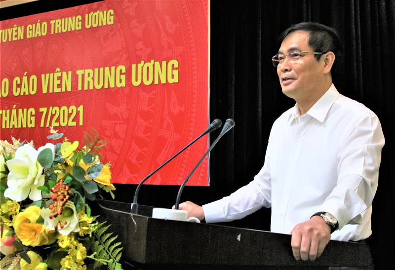 Đồng chí Phan Xuân Thủy - Phó Trưởng Ban Tuyên giáo Trung ương kết luận hội nghị