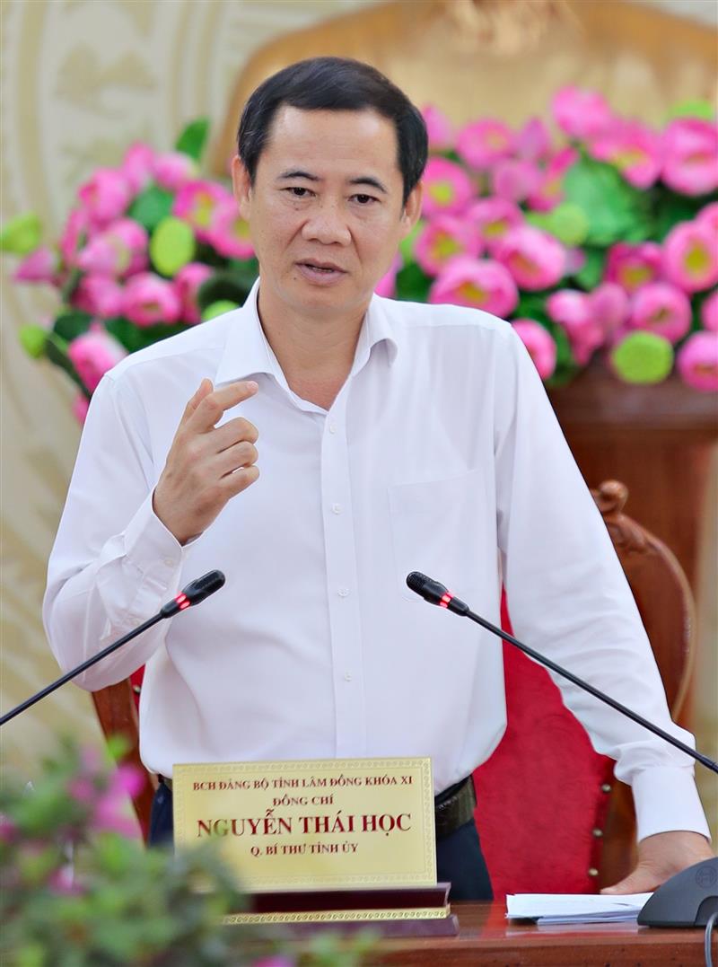 Đồng chí Nguyễn Thái Học - Quyền Bí thư Tỉnh ủy Lâm Đồng, Trưởng Ban Chỉ đạo phòng, chống tham nhũng, tiêu cực tỉnh phát biểu chỉ đạo trong Phiên họp thứ 7.