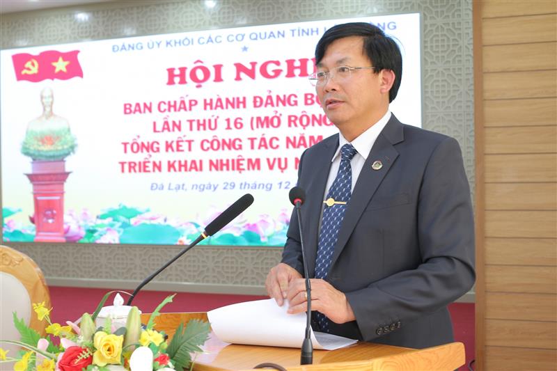 Đồng chí Hoàng Thanh Hải - Bí thư Đảng ủy Khối Các cơ quan tỉnh phát biểu chỉ đạo tại hội nghị.