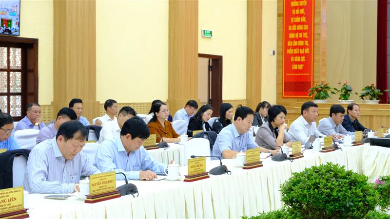 Các đại biểu tham dự Hội nghị ở Hội trường Tỉnh ủy.