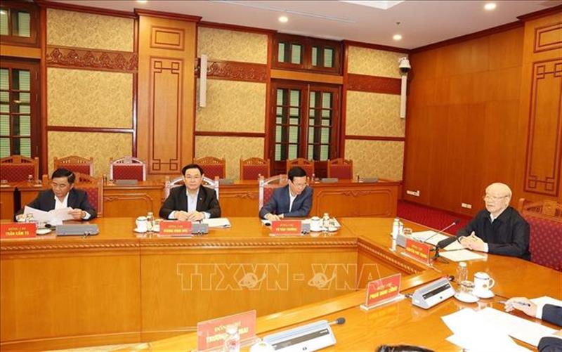 Tổng Bí thư Nguyễn Phú Trọng phát biểu kết luận phiên họp.