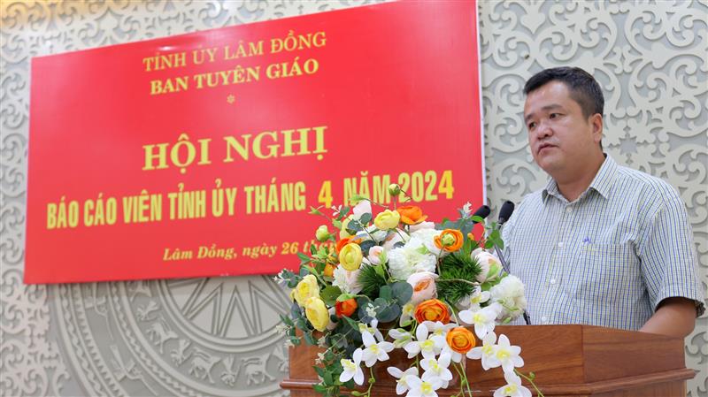 Phó Giám đốc Sở Nông nghiệp và Phát triển Nông thôn Nguyễn Hà Lộc thông tin công tác quản lý, bảo vệ, phát triển rừng của tỉnh Lâm Đồng thời gian qua.