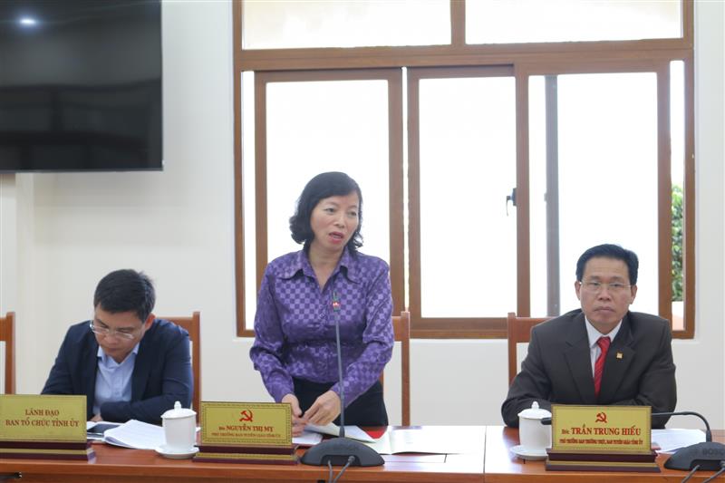 Phó Trưởng Ban Tuyên giáo Tỉnh ủy Nguyễn Thị Mỵ đề xuất nội dung về định hướng công tác tuyên truyền của ngành Tuyên giáo.