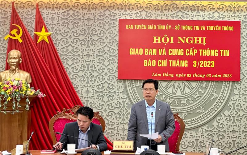 Đồng chí Trần Trung Hiếu – Phó Trưởng ban Thường trực Ban Tuyên giáo Tỉnh ủy kết luận hội nghị.