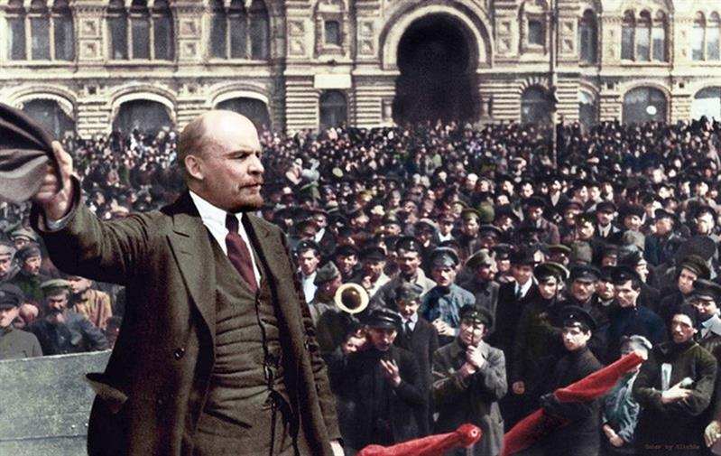 Cách mạng Tháng Mười Nga là mốc son đánh dấu sự thắng lợi lý luận của chủ nghĩa Mác - Lênin về chủ nghĩa xã hội.