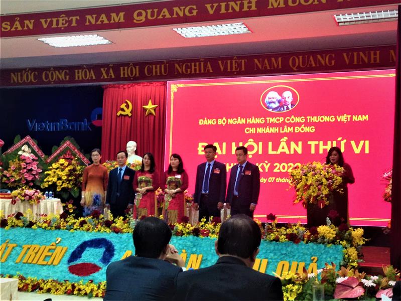 Cấp ủy Đảng bộ VIetinbank Lâm Đồng nhiệm kỳ 2020 - 2025.