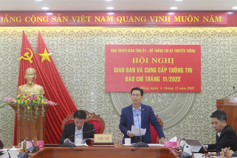 Đồng chí Trần Trung Hiếu - Phó Trưởng ban Thường trực Ban Tuyên giáo Tỉnh ủy kết luận hội nghị