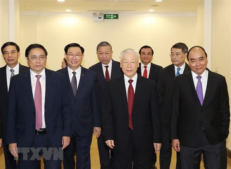 Tổng Bí thư Nguyễn Phú Trọng và các đồng chí lãnh đạo Đảng, Nhà nước cùng các đại biểu dự bế mạc Hội nghị lần thứ sáu Ban Chấp hành TW Đảng khóa XIII